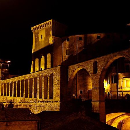 Affittacamere La Magica Torre Pitigliano Exterior photo